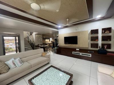 Hall Image of 3000 Sq.ft 4.5 BHK Villa for rent in Sunpharma Road Vadodara for Rs. 125000
