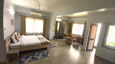 Bedroom Image of 4000 Sq.ft 7 BHK Builder Floor for rent in Kahilipara Guwahati for Rs. 90000