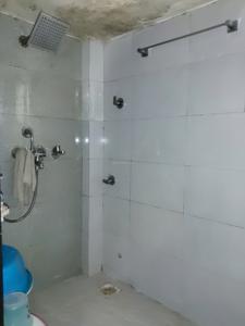Common Bathroom Image of 425 Sq.ft 1 BHK Apartment / Flat for sale in Mulund West Mumbai for Rs. 7500000