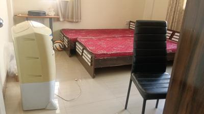 Bedroom Image of 1250 Sq.ft 2 BHK Apartment / Flat for rent in Magarpatta Jasminium, Magarpatta City Pune for Rs. 38000