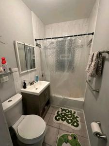 Bathroom Image of 900 Sq.ft 2 BHK Apartment / Flat for rent in Bodh Gaya Gaya for Rs. 9000