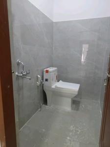 Common Bathroom Image of 700 Sq.ft 1 BHK Apartment / Flat for rent in Madhapur Hyderabad for Rs. 26000