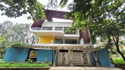 Image of 10000 Sq.ft 5 BHK Villa for sale in GK Lake View, Ramanashree California Gardens Layout, Bengaluru for Rs. 64000000