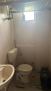Bathroom Image of 700 Sq.ft 2 BHK Apartment / Flat for rent in Palam New Delhi for Rs. 18000
