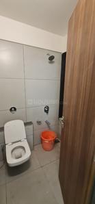Bathroom Image of 950 Sq.ft 2 BHK Apartment / Flat for rent in Gangapur Nashik for Rs. 30000