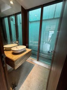 Bathroom Image of 2300 Sq.ft 4 BHK Builder Floor for sale in Defence Colony New Delhi for Rs. 100000000