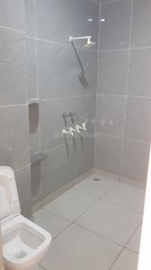 Bathroom Image of 900 Sq.ft 2 BHK Independent House for rent in Qutub Vihar New Delhi for Rs. 15000