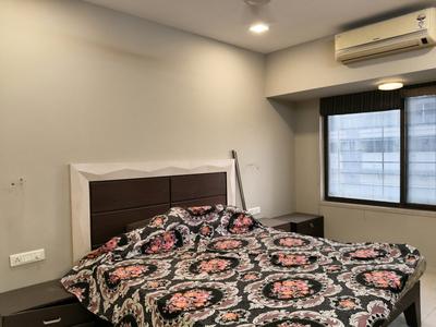 Bedroom Image of 1750 Sq.ft 3 BHK Builder Floor for rent in The Reserve, Worli Mumbai for Rs. 380000