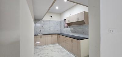 Kitchen Image of 1200 Sq.ft 2 BHK Builder Floor for rent in Kudlu Gate Bengaluru for Rs. 32000