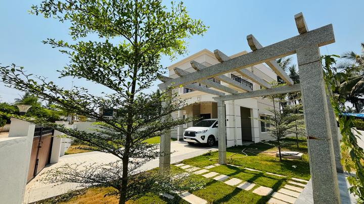 1st Street  Main Image 1