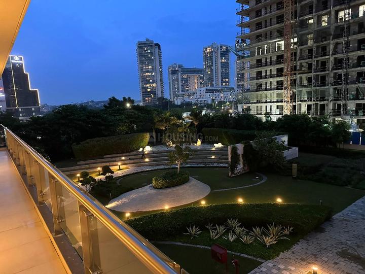 Mahindra Luminare Main Image 1