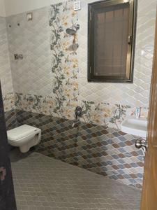 Bathroom Image of 1290 Sq.ft 2 BHK Apartment / Flat for rent in Umbergaon Town Umargam for Rs. 15000