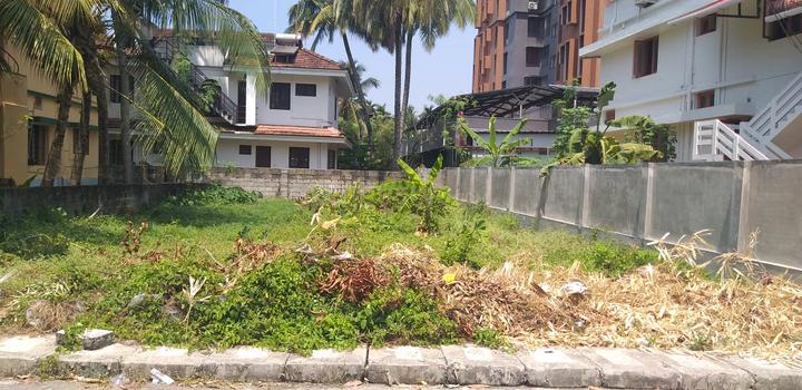 Premium plot at Kadavanthra Main Image 1