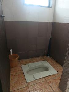 Common Bathroom Image of 650 Sq.ft 1 BHK Apartment / Flat for rent in Fursungi Pune for Rs. 10500