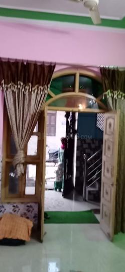 Parvatiya Colony, Sector 52 Main Image 1