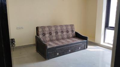 Bedroom Image of 1700 Sq.ft 3 BHK Apartment / Flat for rent in Cosmos Golden Heights, Crossings Republik Ghaziabad for Rs. 21000