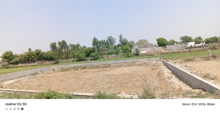 Sector 20 pocket L Main Image 1