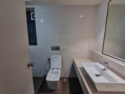Bathroom Image of 4056 Sq.ft 4 BHK Apartment / Flat for sale in Ambuja Utalika Luxury, Mukundapur Kolkata for Rs. 62500000