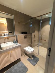 Bathroom Image of 2200 Sq.ft 4 BHK Apartment / Flat for sale in Courtyard Bellagio, Bhayli Vadodara for Rs. 15100000