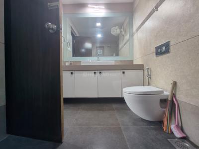 Bathroom Image of 4400 Sq.ft 4 BHK Apartment / Flat for sale in Bodakdev Ahmedabad for Rs. 60000000