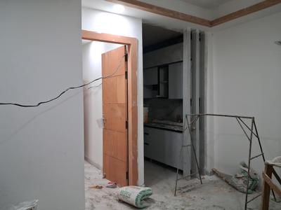 Living Room Image of 600 Sq.ft 1 BHK Apartment / Flat for sale in Sector 73 Noida for Rs. 2600000