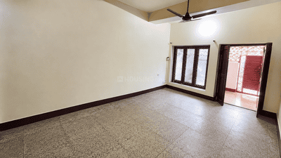 Bedroom Image of 900 Sq.ft 2 BHK Builder Floor for rent in Rajajipuram Lucknow for Rs. 10000