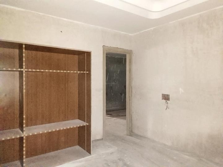 Rohini Extension Main Image 1