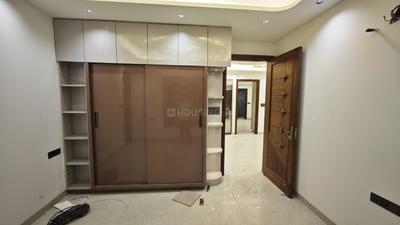 Bedroom Image of 2200 Sq.ft 3 BHK Builder Floor for rent in Sector 122 Noida for Rs. 48000