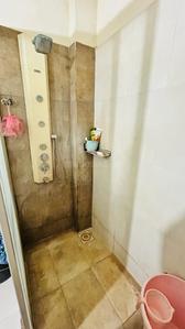 Bathroom Image of 1050 Sq.ft 2 BHK Apartment / Flat for sale in Darshanam Clublife Phase 1, Undera Vadodara for Rs. 3400000