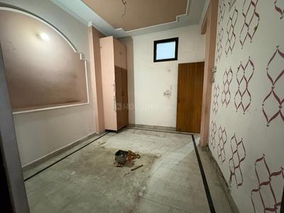 Bedroom Image of 1250 Sq.ft 2.5 BHK Apartment / Flat for sale in Mahagun Moderne, Sector 78 Noida for Rs. 17500000