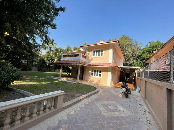 AMRAKADAMB SOCIETY Main Image 1