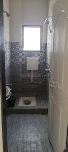 Bathroom Image of 650 Sq.ft 1 BHK Independent House for rent in Uruli Devachi Pune for Rs. 8000