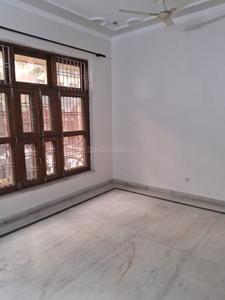 Bedroom Image of 3800 Sq.ft 4 BHK Builder Floor for rent in Sector 122 Noida for Rs. 37000