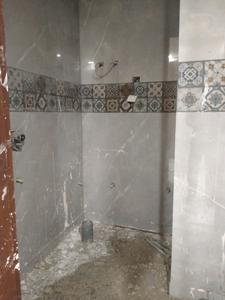 Common Bathroom Image of 1020 Sq.ft 3 BHK Builder Floor for sale in Laxmi Nagar New Delhi for Rs. 11500000