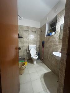 Bathroom Image of 750 Sq.ft 1 BHK Apartment / Flat for rent in Surathkal Mangalore for Rs. 20000