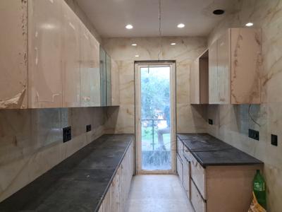 Kitchen Image of 900 Sq.ft 3 BHK Builder Floor for sale in Paschim Vihar New Delhi for Rs. 19000000