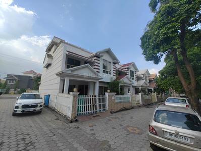 Image of 2600 Sq.ft 5 BHK Duplex for sale in Hoshangabad Road, Bhopal for Rs. 15500000