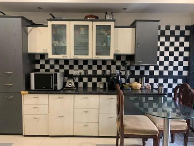 Kitchen Image of 4000 Sq.ft 4 BHK Independent House for sale in Andheri West Mumbai for Rs. 160000000