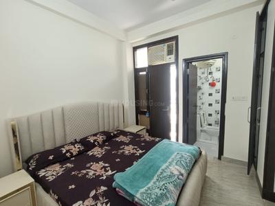 Bedroom Image of 550 Sq.ft 1 BHK Builder Floor for rent in Karkardooma New Delhi for Rs. 21500