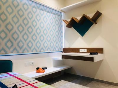 Bedroom Image of 1300 Sq.ft 2 BHK Apartment / Flat for rent in Shivshakti Royal Glory, Vaishno Devi Circle Ahmedabad for Rs. 25000