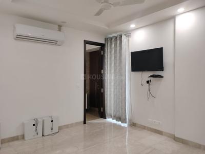 Bedroom Image of 3600 Sq.ft 4 BHK Builder Floor for rent in Green Park Extension New Delhi for Rs. 325000
