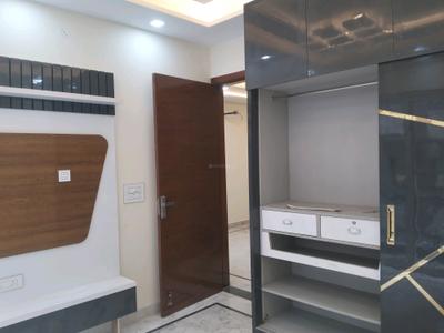 Bedroom Image of 1200 Sq.ft 3 BHK Builder Floor for sale in Shalimar Bagh New Delhi for Rs. 32500000