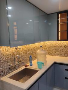 Kitchen Image of 1800 Sq.ft 3 BHK Builder Floor for rent in Sector 31 Noida for Rs. 60000