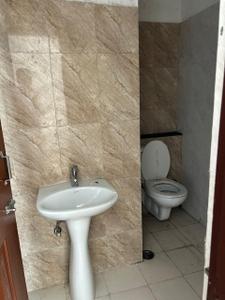 Bathroom Image of 1350 Sq.ft 3 BHK Apartment / Flat for rent in Sector 99 Mohali for Rs. 30000