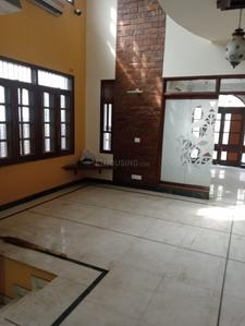 Image of 300 Sq.ft Residential Plot / Land for sale in Sector 44, Noida for Rs. 115000000