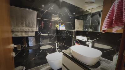 Bathroom Image of 1800 Sq.ft 3.5 BHK Builder Floor for rent in Manglapuri New Delhi for Rs. 42000