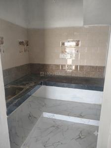 Kitchen Image of 600 Sq.ft 1 BHK Builder Floor for rent in Saravanampatty Coimbatore for Rs. 12500