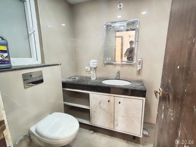 Bathroom Image of 1900 Sq.ft 3.5 BHK Apartment / Flat for rent in Rishita Mulberry Heights, Sushant Golf City Lucknow for Rs. 45000