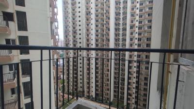 Image of 920 Sq.ft 2.5 BHK Apartment / Flat for sale in Amrapali Dream Valley 2, Noida Extension, Greater Noida for Rs. 6800000