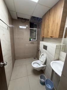 Bathroom Image of 580 Sq.ft 2 BHK Apartment / Flat for rent in Mahindra Centralis, Pimpri Pune for Rs. 35000
